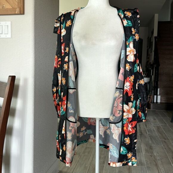 NWOT Zara Rain Jacket Floral Hooded Zip up Pocket Beachy Tropical Lightweight - Picture 14 of 17